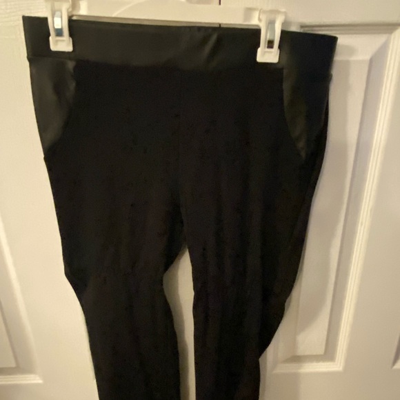 INC International Concepts Pants - Women’s ponte leggings. Worn once.
